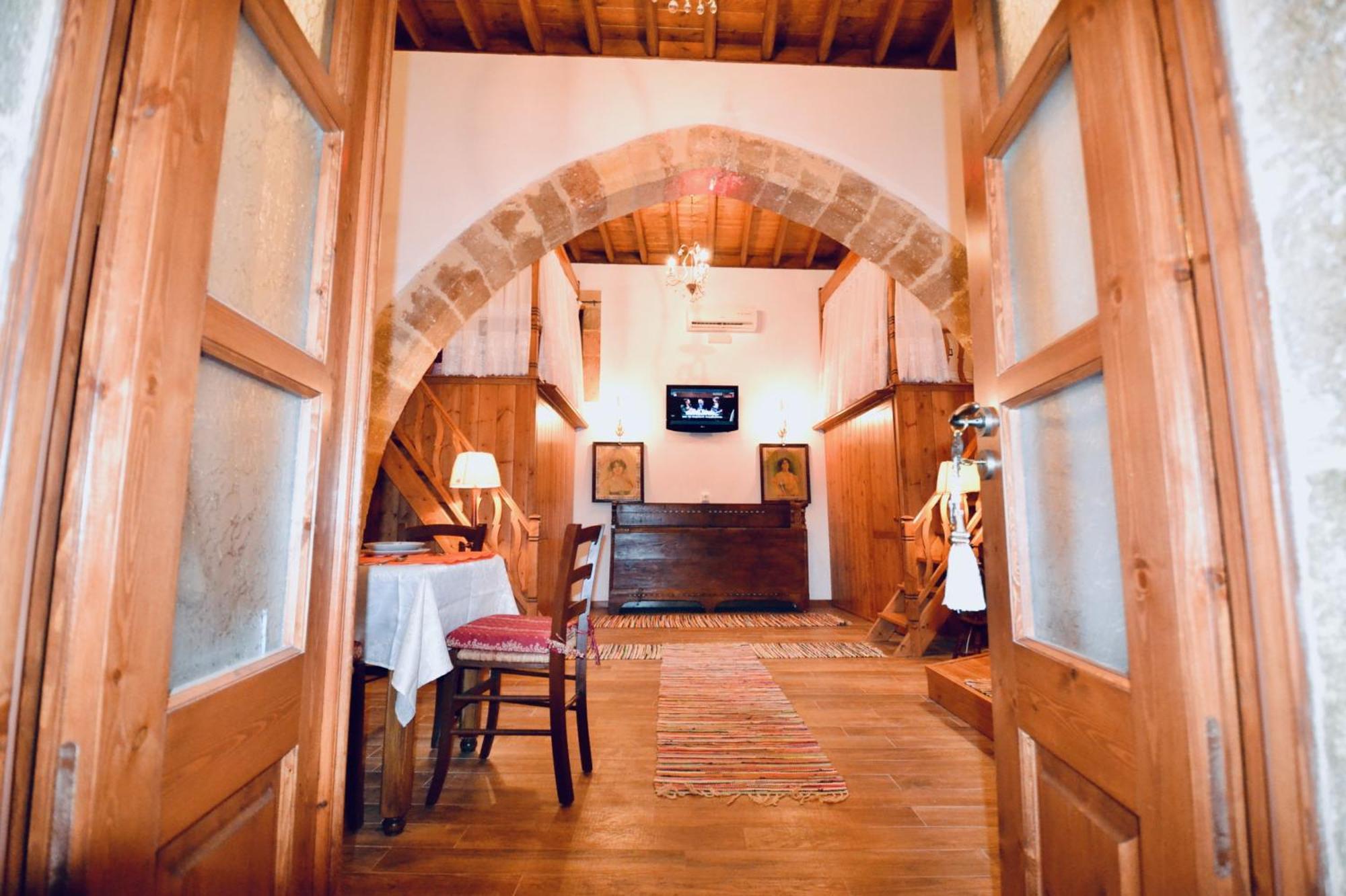 Villa Patitiri Traditional House With Hot Tub Archangelos  Ngoại thất bức ảnh
